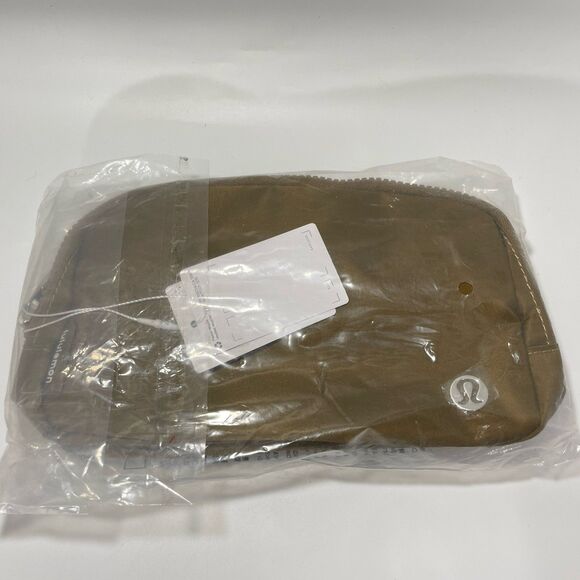 NWT Lululemon Everywhere Belt Bag 1L Allspice Fall Limited Color Way Light Brown - Picture 9 of 9